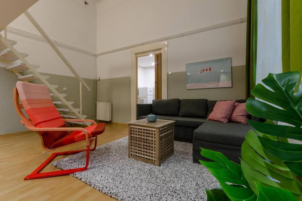 De Lux Studio Apartment In Historical Quarters Budapest Exterior foto